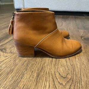 Toms Women's Brown Ankle Booties